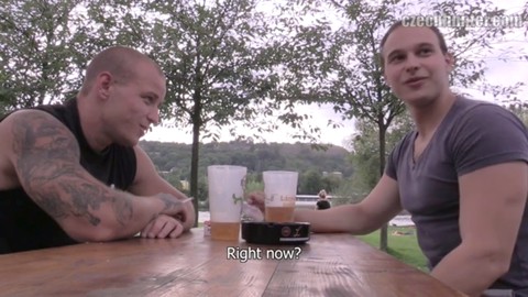 All'aria aperta, gay cash, anal invasion